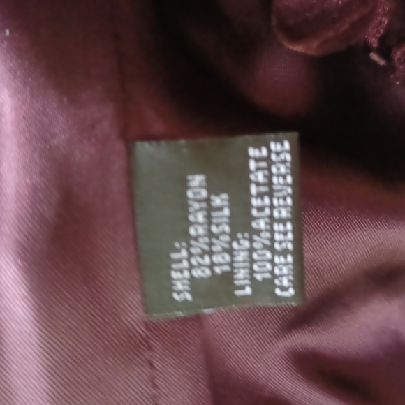 Carmen Marc Valvo jacket. - Picture 6 of 8